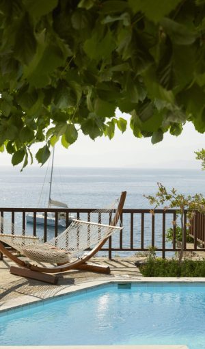 1.KIng Minos Private Pool